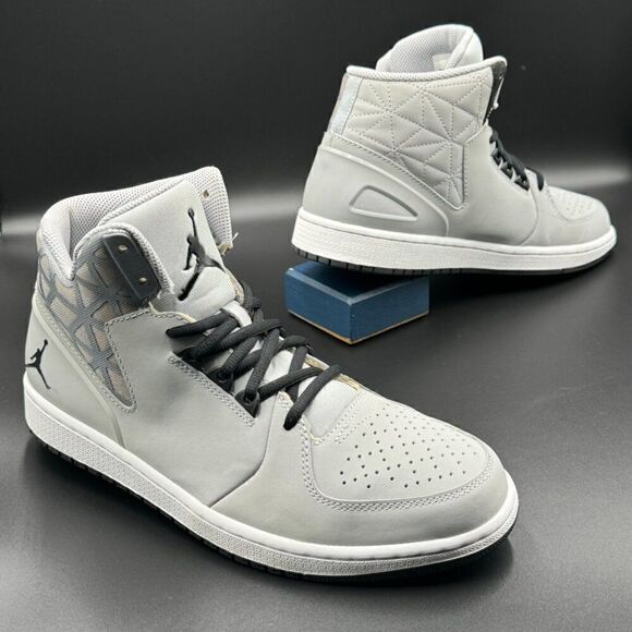 Air Jordan 1 Flight 3 Retro Wolf Grey (2014) - Picture 4 of 9